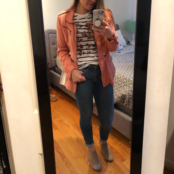 Meet your Posher, Ana - Picture 3 of 3